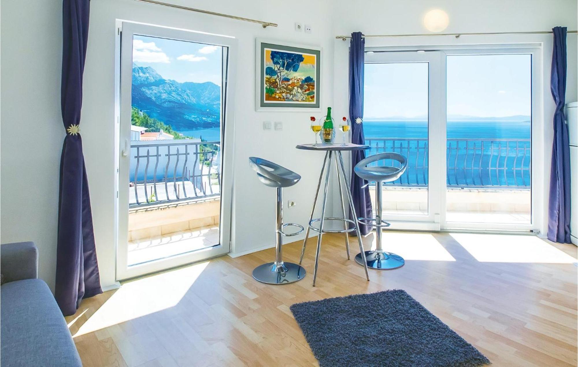 Beautiful Home In Pisak With Wifi Kültér fotó